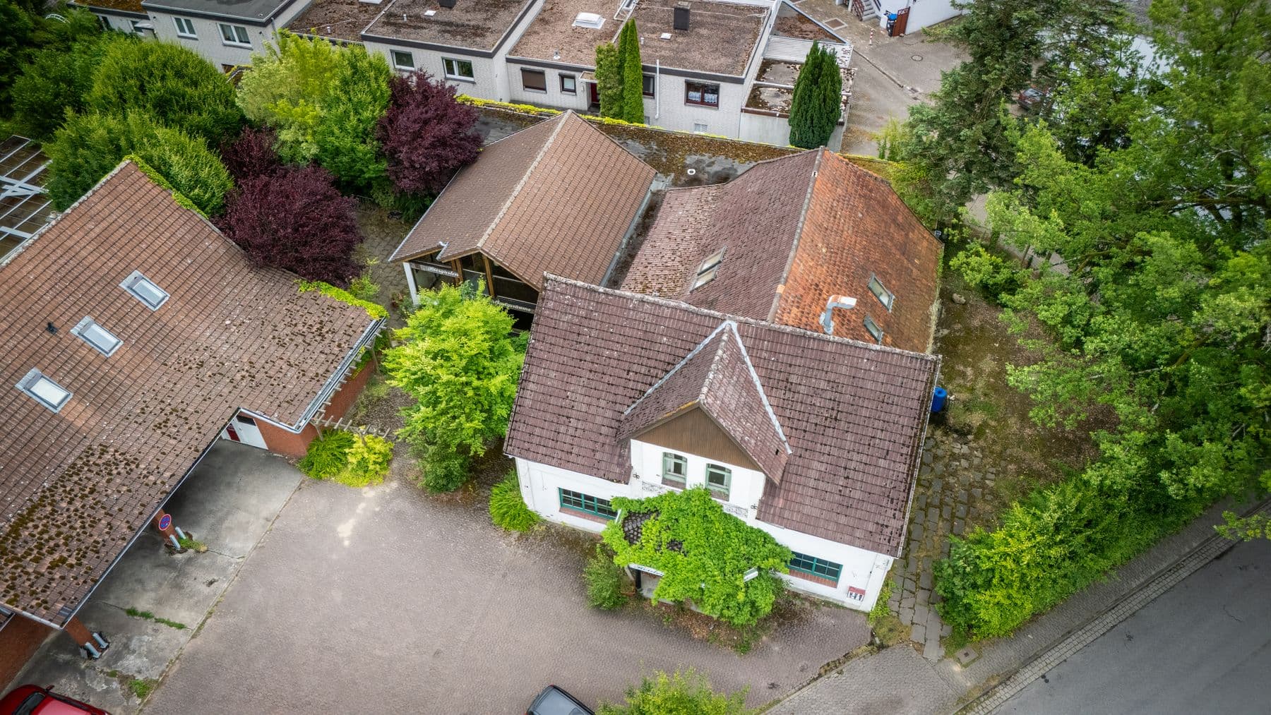 1.262 m² großes Grundstück in ruhiger Lage – mit oder ohne Abriss nutzbar, Bild 2