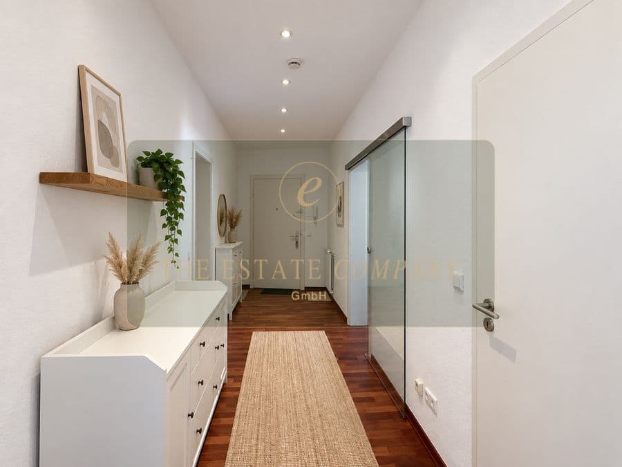 Stilvolle Altbauwohnung mit 4 Zimmern und Balkon in begehrter Lage der Hannoveraner Südstadt, Hannover