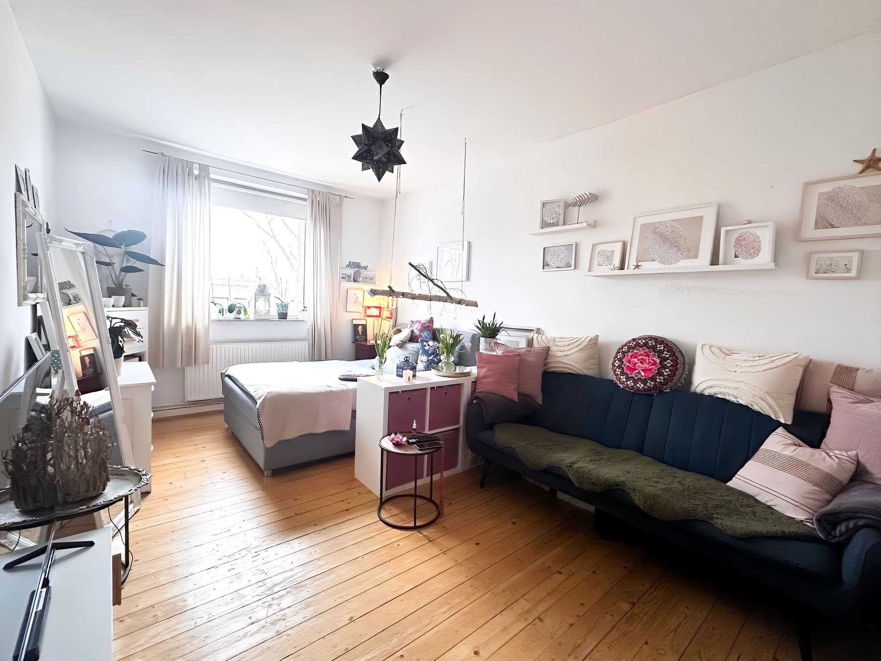 Modernisierte 2-Zimmer-Wohnung mit Balkon in attraktiver Lage, Bild 2