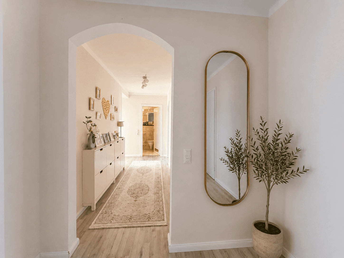 Helle 4-Zimmer-Wohnung mit Balkon in Berenbostel, Bild 2