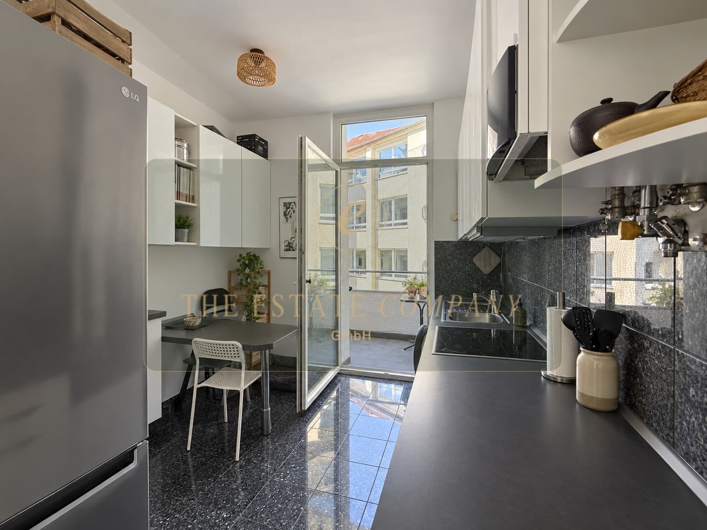 Stilvolle Altbauwohnung mit 4 Zimmern und Balkon in begehrter Lage der Hannoveraner Südstadt, Bild 3