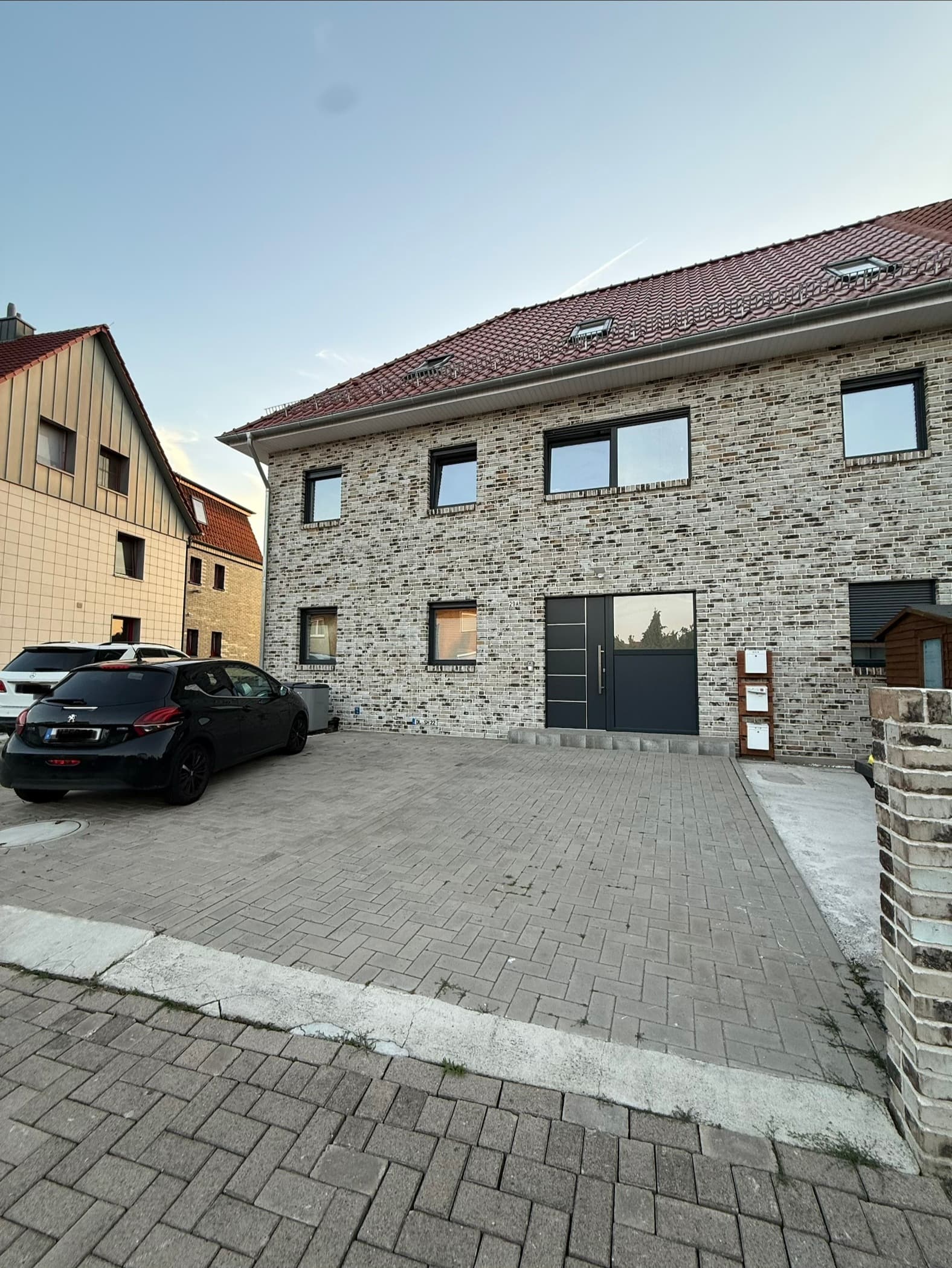 Neubau. direkt Stadthagen, Außenansicht