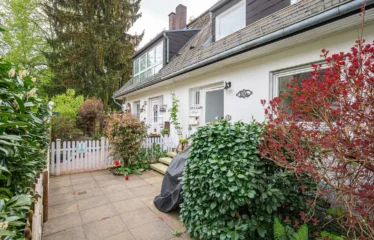 Modernes Reihenhaus mit Terrasse (Berlin)