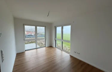 Moderne Neubau-Doppelhaushälfte in Heemsen mit Einbauküche