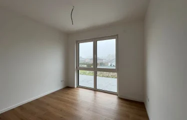 Moderne Neubau-Doppelhaushälfte in Heemsen mit Einbauküche